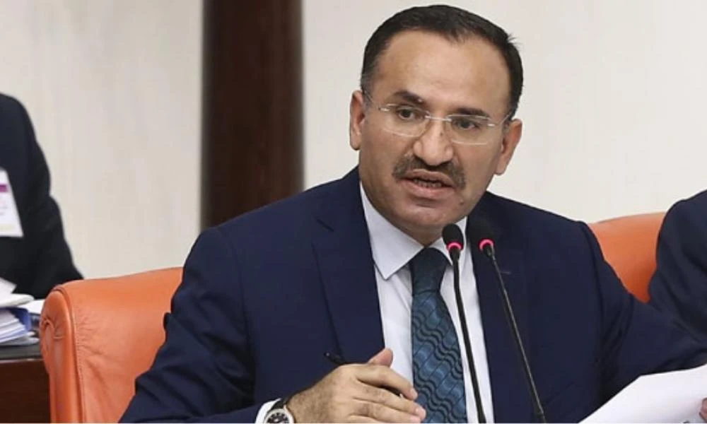 Υπ Δικαιοσύνης Μποζντάγκ: "Η Τουρκία ζητά την έκδοση 33 προσώπων που ανήκουν σε PKK"